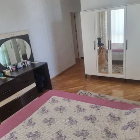 In Baku 90.0 m² apartment is for rent - Image 6