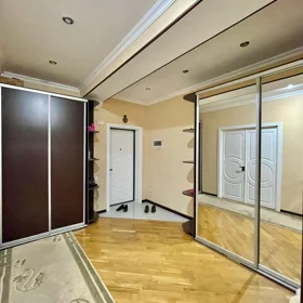 In Baku 90.0 m² apartment is for rent - Image 10
