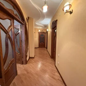 In Baku 265.0 m² apartment is for rent - Image 6