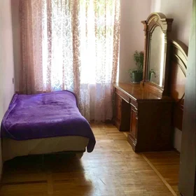 In Baku 65.0 m² apartment is for sale - Image 2