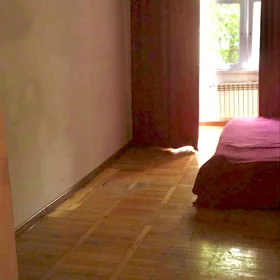 In Baku 65.0 m² apartment is for sale - Image 3