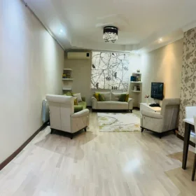 In Baku 110.0 m² apartment is for sale - Image 5