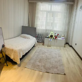 In Baku 110.0 m² apartment is for sale - Image 9