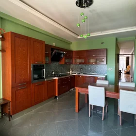 In Baku 130.0 m² apartment is for sale - Image 2
