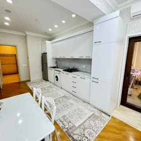 In Baku 100.0 m² apartment is for rent - Image 9