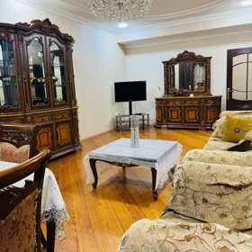 In Baku 80.0 m² apartment is for rent - Image 3