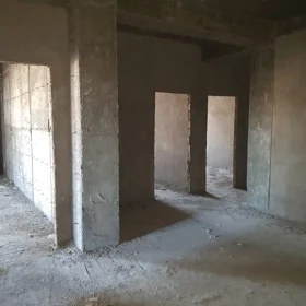 In Baku 204.0 m² apartment is for sale - Image 9