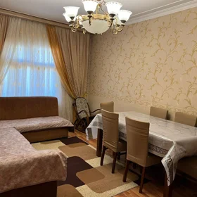 In Baku 110.0 m² apartment is for sale - Image 4