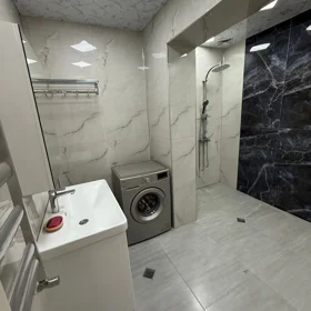 In Baku 120.0 m² apartment is for rent - Image 2
