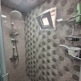In Səbail rayonu 72.0 m² apartment is for sale - Image 2