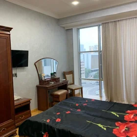 In Baku 170.0 m² apartment is for rent - Image 5