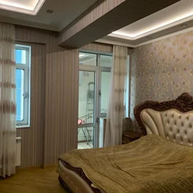 In Baku 170.0 m² apartment is for rent - Image 7