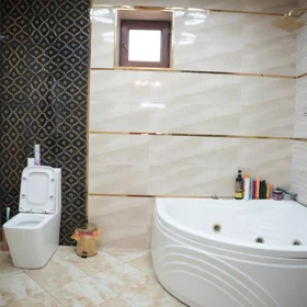 In Binəqədi rayonu 312.0 m² house with 7.0 rooms is for sale - Image 10