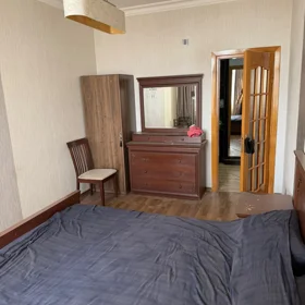 In Baku 90.0 m² apartment is for rent - Image 3