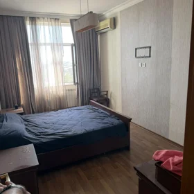 In Baku 90.0 m² apartment is for rent - Image 4
