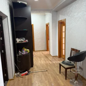 In Baku 90.0 m² apartment is for rent - Image 6