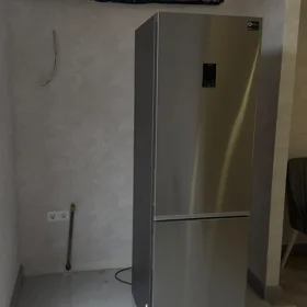 In Baku 70.0 m² apartment is for rent - Image 9