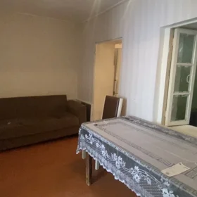 In Baku 75.0 m² house with 3.0 rooms is for rent - Image 2