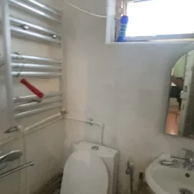 In Baku 75.0 m² house with 3.0 rooms is for rent - Image 8