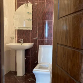 In Baku 100.0 m² apartment is for rent - Image 10
