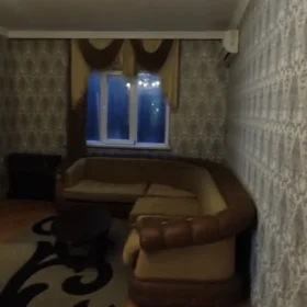 In Baku 80.0 m² house with 3.0 rooms is for rent - Image 2