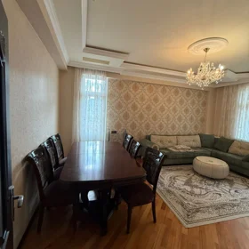 In Baku 125.0 m² apartment is for rent - Image 4