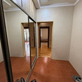 In Baku 125.0 m² apartment is for rent - Image 7