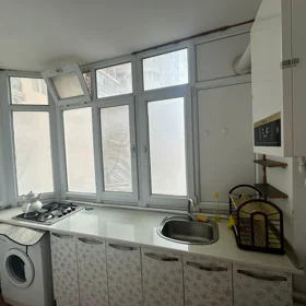 In Baku 60.0 m² apartment is for rent - Image 6