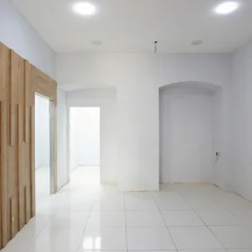 In Səbail rayonu 42.0 m² commercial is for rent - Image 4