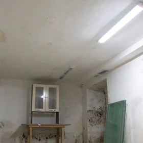 In Səbail rayonu 42.0 m² commercial is for rent - Image 8