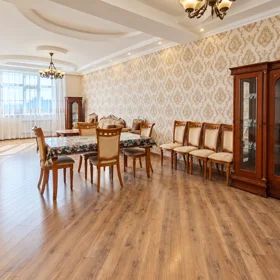 In Baku 150.0 m² apartment is for sale - Image 4