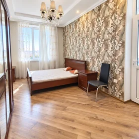 In Baku 150.0 m² apartment is for sale - Image 8