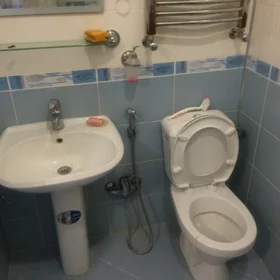 In Baku 65.0 m² apartment is for rent - Image 9