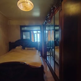 In Baku 100.0 m² apartment is for sale - Image 9