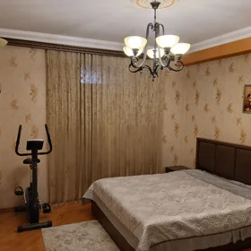In Baku 70.0 m² apartment is for sale - Image 3