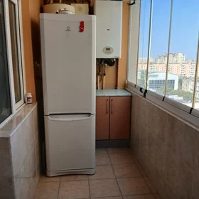 In Baku 70.0 m² apartment is for sale - Image 7