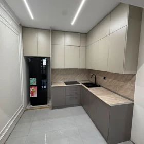 In Baku 80.0 m² apartment is for rent - Image 5