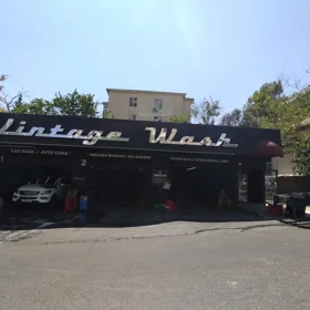 In Baku 180.0 m² commercial is for rent - Image 2