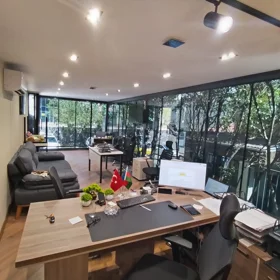 In Baku 180.0 m² commercial is for rent - Image 4