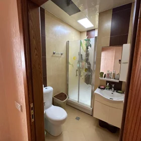 In Baku 105.0 m² apartment is for rent - Image 6
