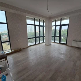 In Baku 100.0 m² apartment is for sale - Image 3