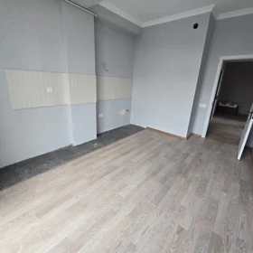 In Baku 100.0 m² apartment is for sale - Image 9