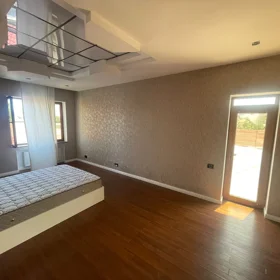 In Xəzər rayonu 258.0 m² house with 5.0 rooms is for sale - Image 2