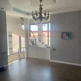 In Xəzər rayonu 258.0 m² house with 5.0 rooms is for sale - Image 9