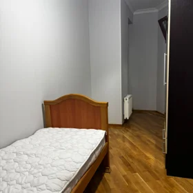 In Baku 90.0 m² apartment is for rent - Image 7