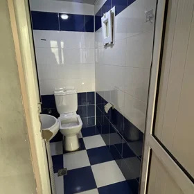 In nan 100.0 m² house with 3.0 rooms is for rent - Image 4