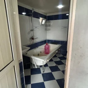 In nan 100.0 m² house with 3.0 rooms is for rent - Image 5