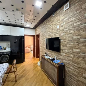 In Baku 95.0 m² apartment is for sale - Image 2