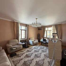 In Baku 95.0 m² apartment is for sale - Image 4