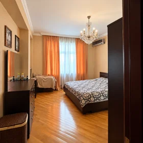 In Baku 95.0 m² apartment is for sale - Image 5
